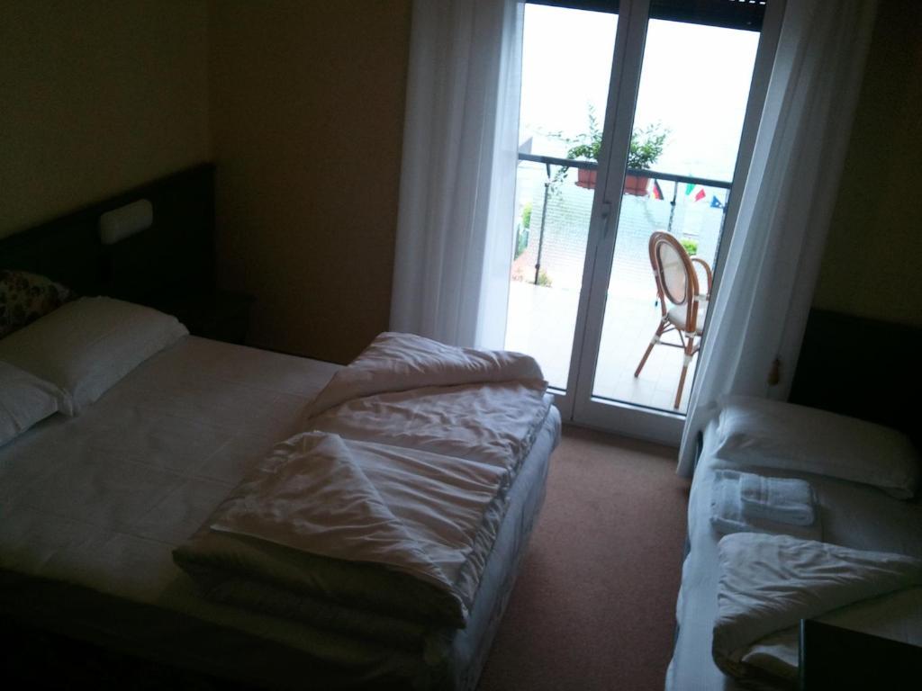 Hotel Caribe - Garda Lake Collection Brenzone sul Garda Szoba fotó