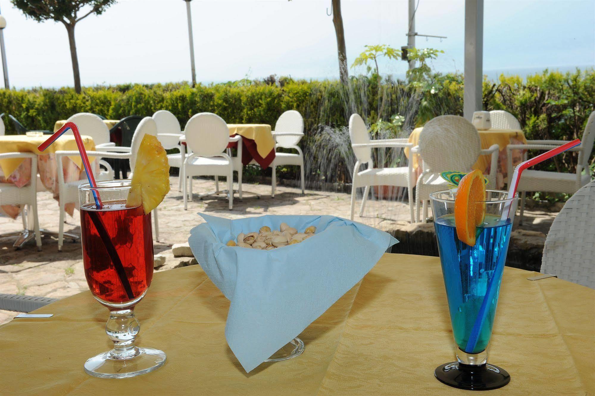 Hotel Caribe - Garda Lake Collection Brenzone sul Garda Kültér fotó