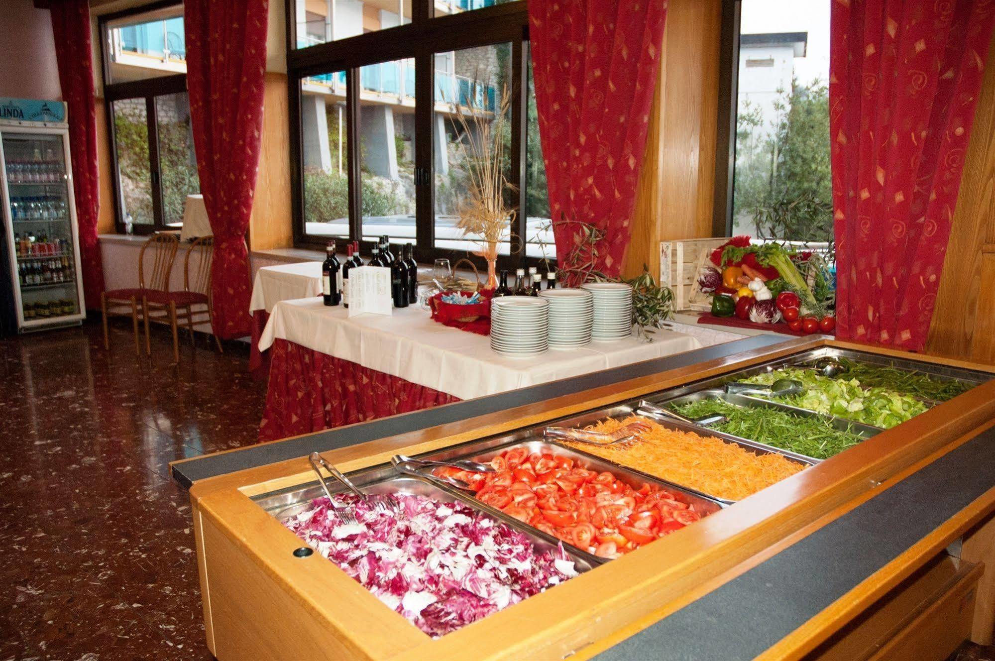 Hotel Caribe - Garda Lake Collection Brenzone sul Garda Kültér fotó