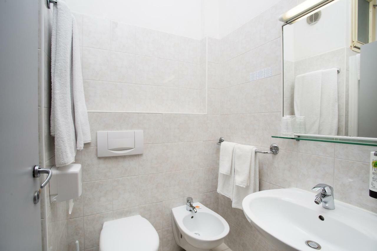 Hotel Caribe - Garda Lake Collection Brenzone sul Garda Kültér fotó